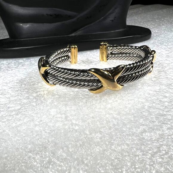 Silver Gold Tone Twisted Metal Bracelet Cuff Deadstock New in pack - Picture 3 of 16